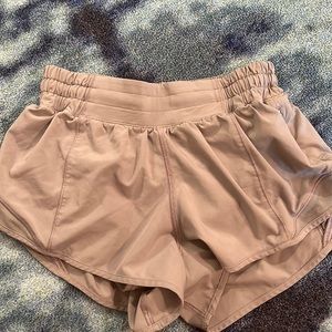 Lululemon hotty hot shorts